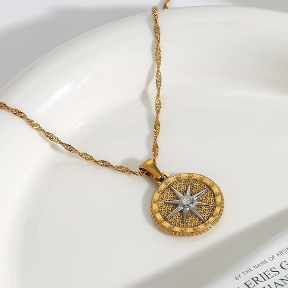 1 Stück Luxuriöse Serie Europa und Amerika Achtzackiger Stern Edelstahl Goldfarben Damen-Anhänger Halsketten