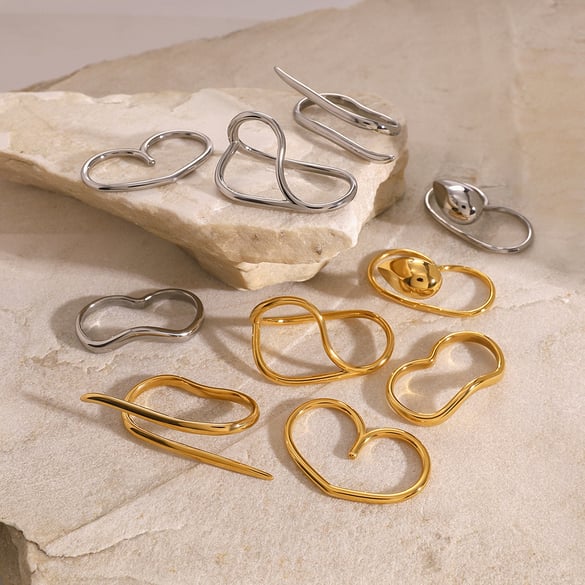 1 paire de bagues simples géométriques quotidiennes en acier inoxydable plaqué or 18 carats pour femme 2