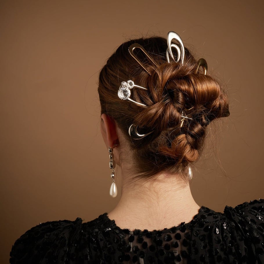 1 Paar Simple Series Süße geometrische Edelstahl 18K vergoldet Zirkon Damen Haarspangen Bild5