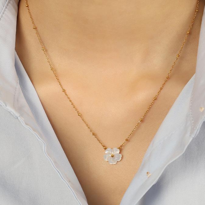 1 Piece Classic Series Elegant Flower Titanium Steel   Gold Color  Women's Pendant Necklaces Picture9