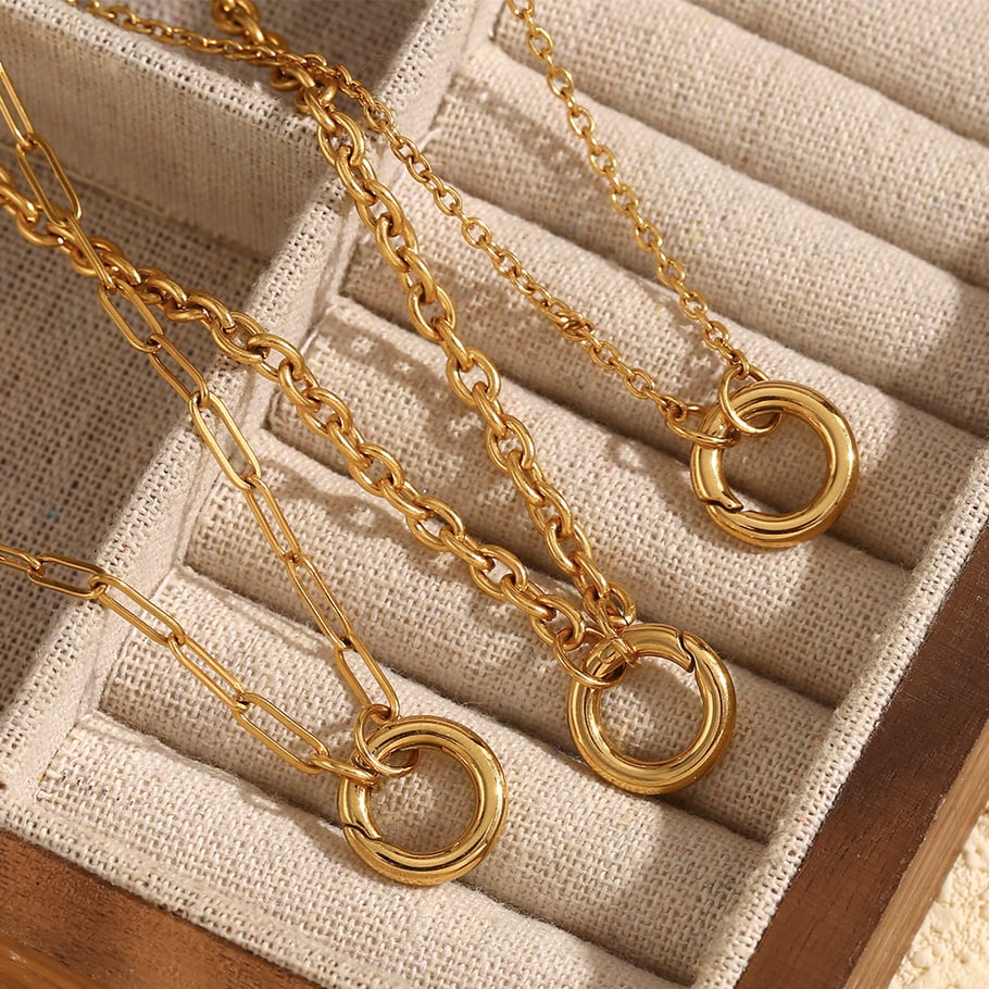 Collar con colgante de acero inoxidable dorado de 1 pieza, serie simple, para mujer, de uso diario. Imagen7
