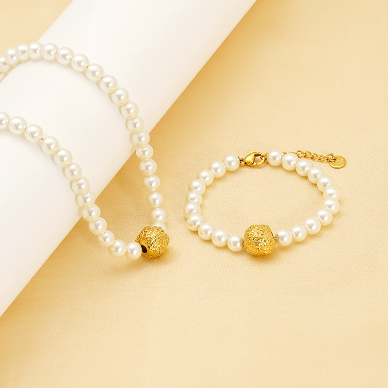 1 Piece Simple Series Stainless Steel   Gold Color Plated Women's Beaded Bracelets Picture4