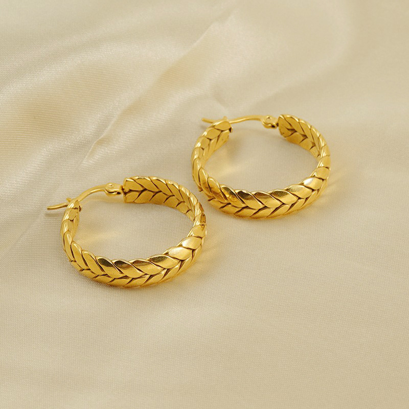 1 Pair Simple Series Simple Plaid Titanium Steel 18K Gold Plated Women Hoop Earrings Picture5