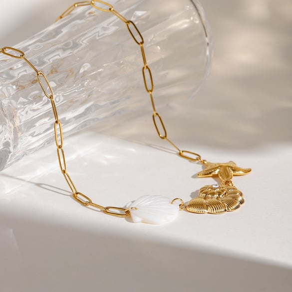 1 Stück Simple Series Vacation Turtle Edelstahl Goldfarben Strass Damen Anhänger Halsketten