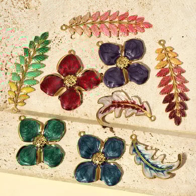 1 Stück verzierte Serie bunte Blumen Edelstahl Gold Farbe Damen Anhänger h5 Bild5