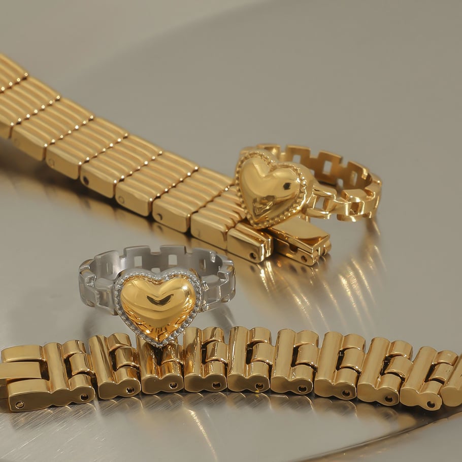 Retro Heart Stainless Steel Gold Color Women's Rings Picture6