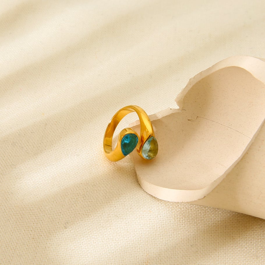 Stylish Design - Oriented Drop - shaped Stainless Steel Women's Rings Picture3