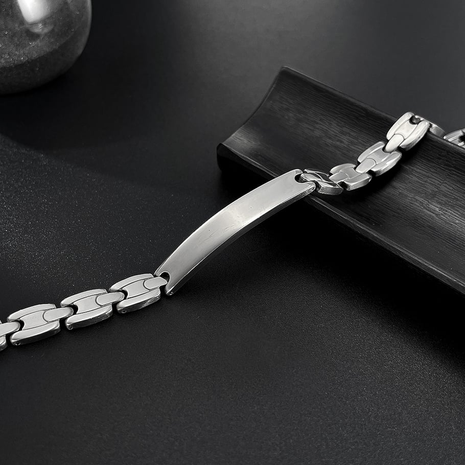 1 Piece Rugged Series Stylish Rectangular Stainless Steel Men's Bracelets Picture4