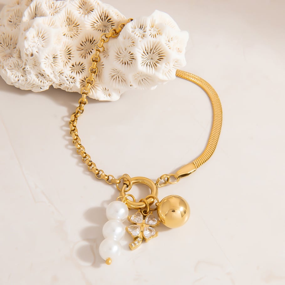 1 Stück Simple Series Retro Kleeblatt Edelstahl Gold Farbe Zirkon Damen Charm Armbänder Bild4