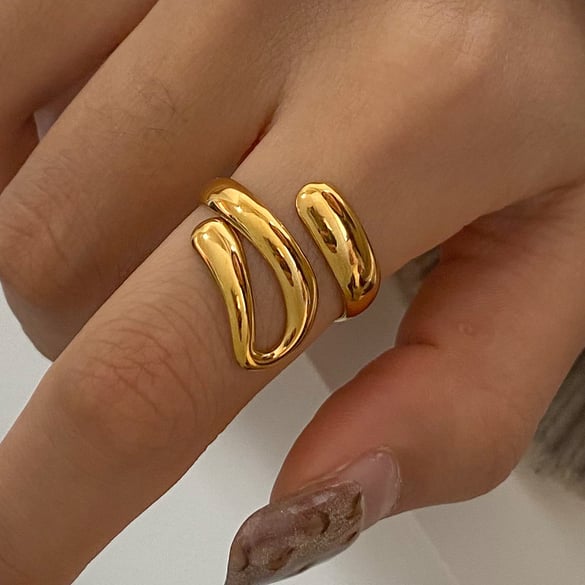 Anelli minimalisti in acciaio inossidabile color oro 2