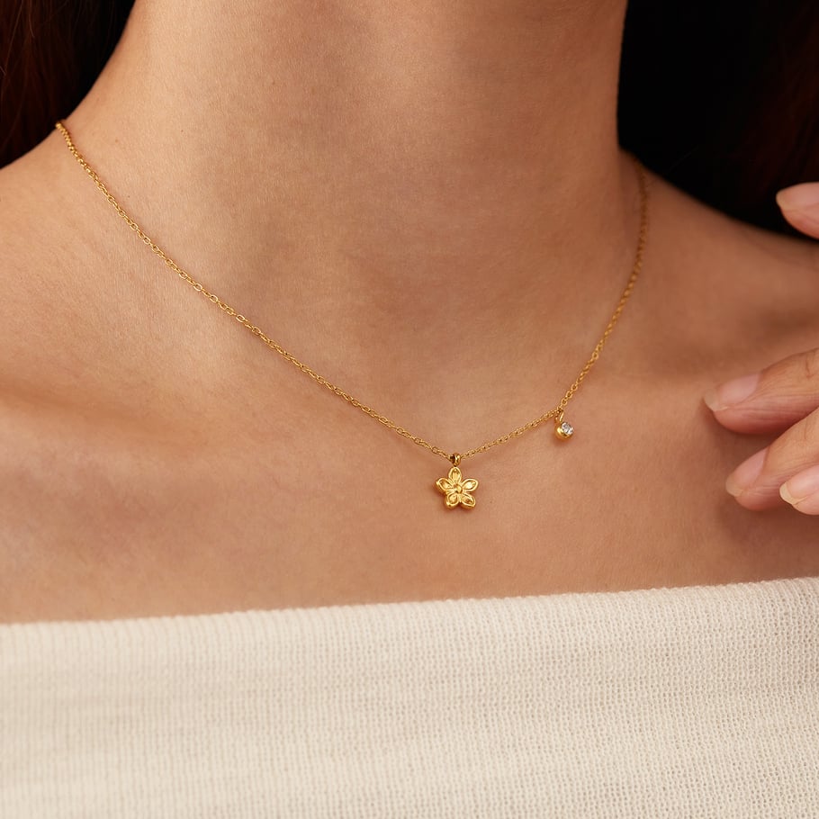 1 Piece Simple Series Simple Flower Stainless Steel Women's Pendant Necklaces Picture4