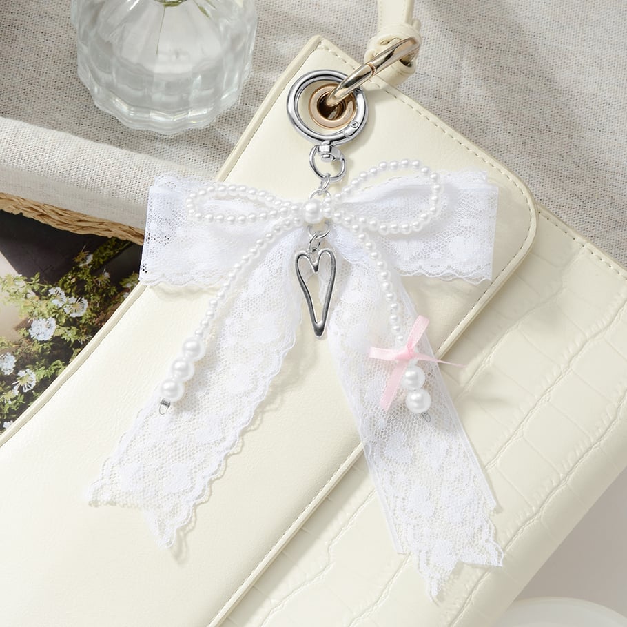 Taschenanhänger mit Perlen und Schleife Bild8