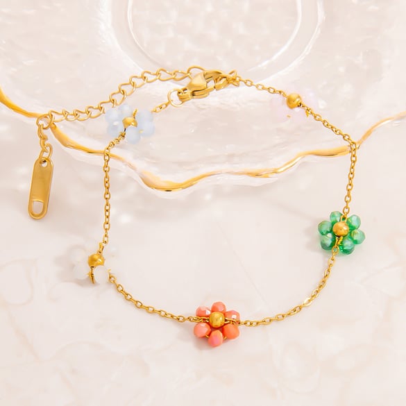 Braccialetti con ciondoli da donna in acciaio inossidabile color oro con fiori dolci 2
