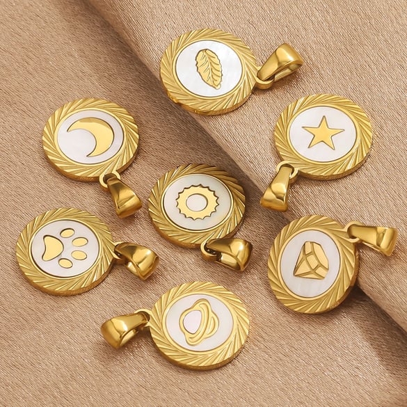 1 pezzo delicato cerchio in acciaio inossidabile color oro ciondolo a conchiglia da donna
