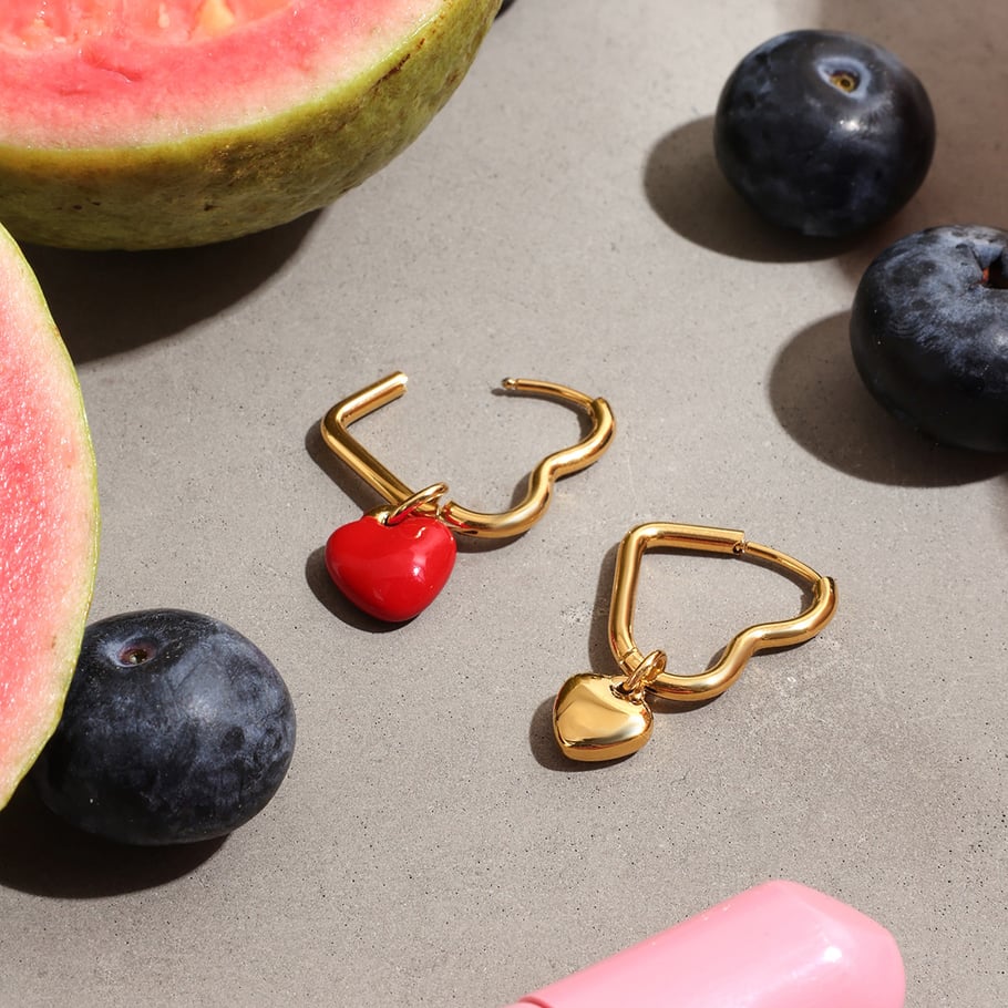 Boucles d&#39;oreilles pendantes en acier inoxydable couleur or en forme de cœur Ins Style Image6