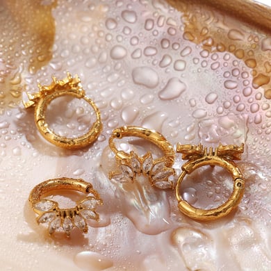 1 paio di orecchini a cerchio in acciaio inossidabile color oro con zirconi h5 Immagine2