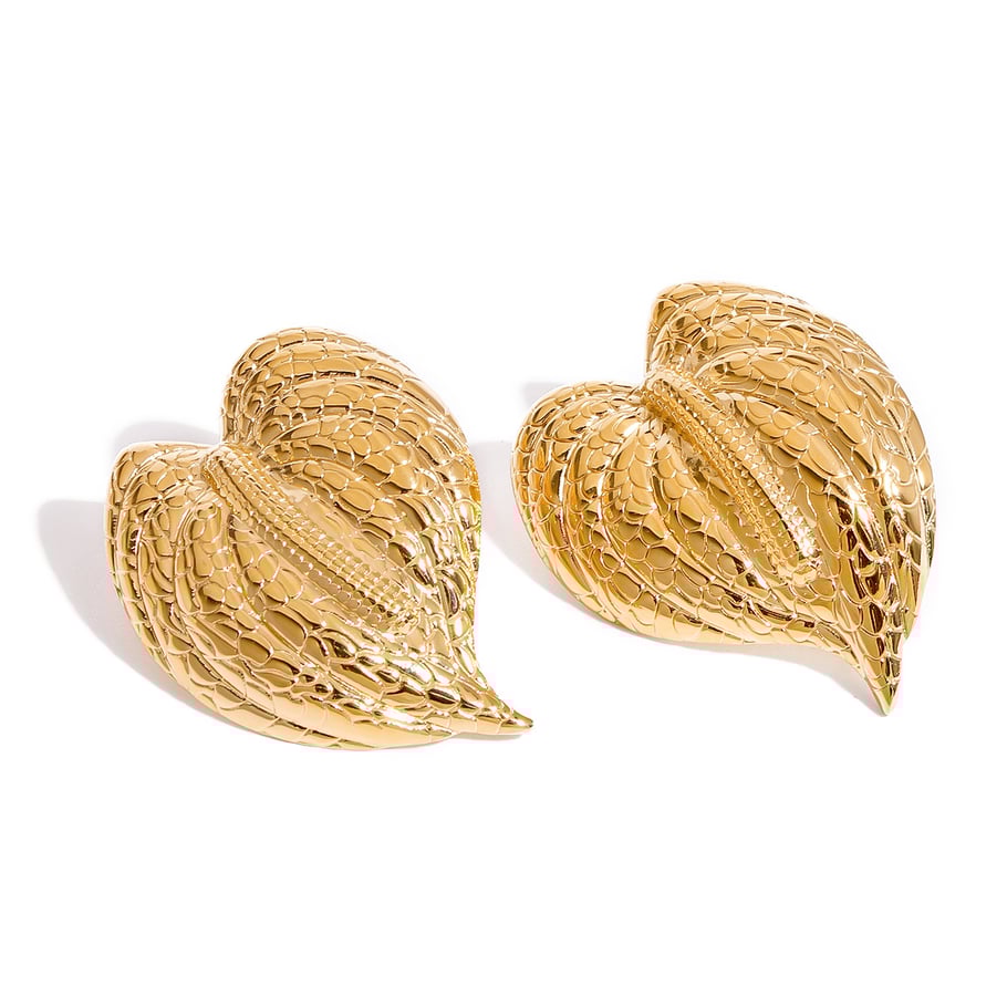 Retro Heart Stainless Steel Gold Color Stud Earrings 
