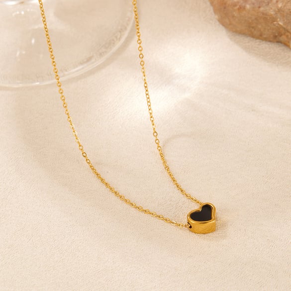 1 Piece Simple Series Daily Black Heart Stainless Steel Gold Color Women's Pendant Necklaces