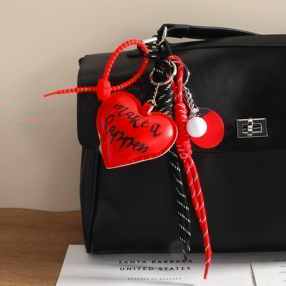 1 pièce de breloques de sac pour femme en PU, série simple, motif cœur rétro