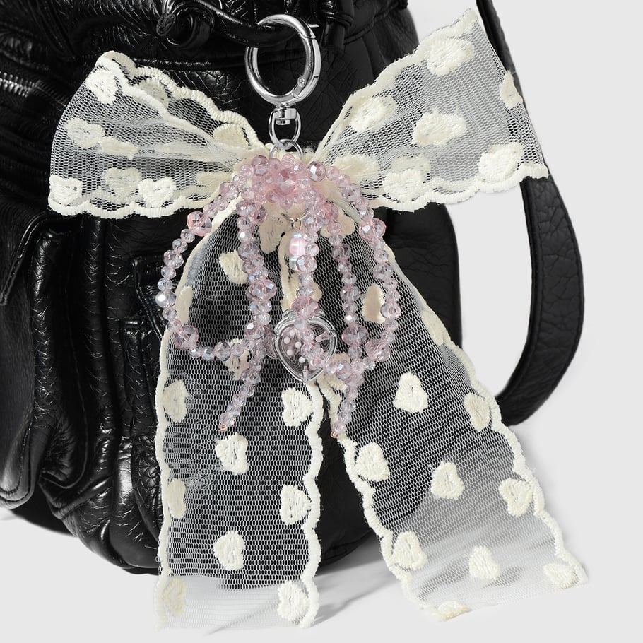 Taschenanhänger mit Spitzenschleife und Knoten Bild2