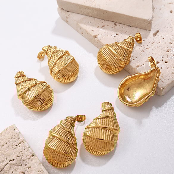 Orecchini pendenti in acciaio inossidabile color oro