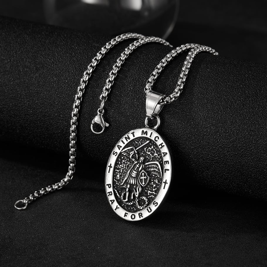 Classic Religious Oval Stainless Steel Men's Necklaces Picture3