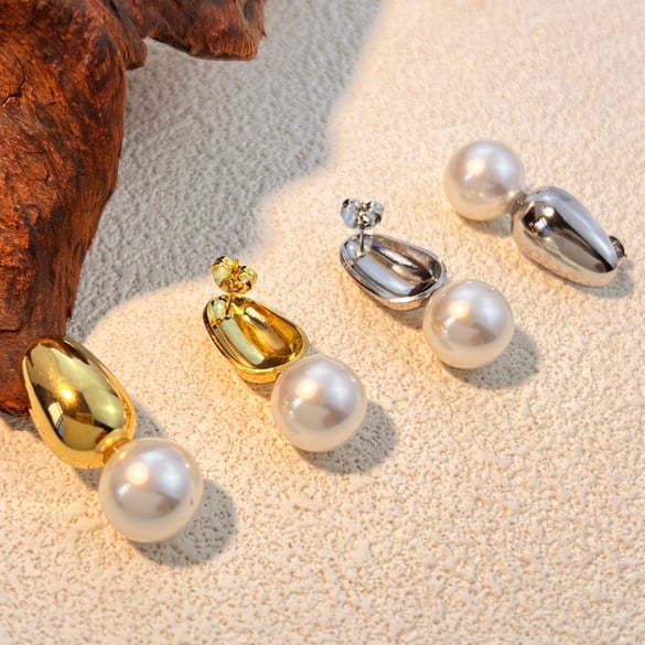 Orecchini a bottone classici in acciaio inossidabile color oro con goccia 2