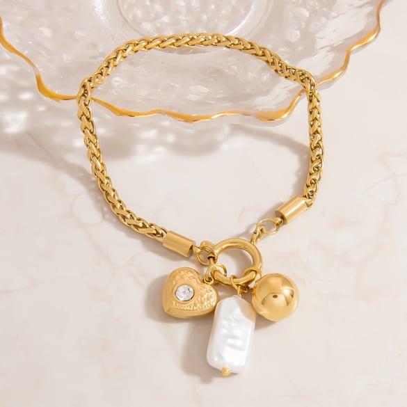 Braccialetti con ciondolo a forma di cuore semplice in acciaio inossidabile color oro con zirconi da donna 2
