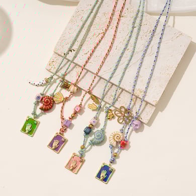 1 Piece Luxurious Series Classic Hand Tarot Stainless Steel Gold Color Women's Pendant Necklaces h5 Picture6