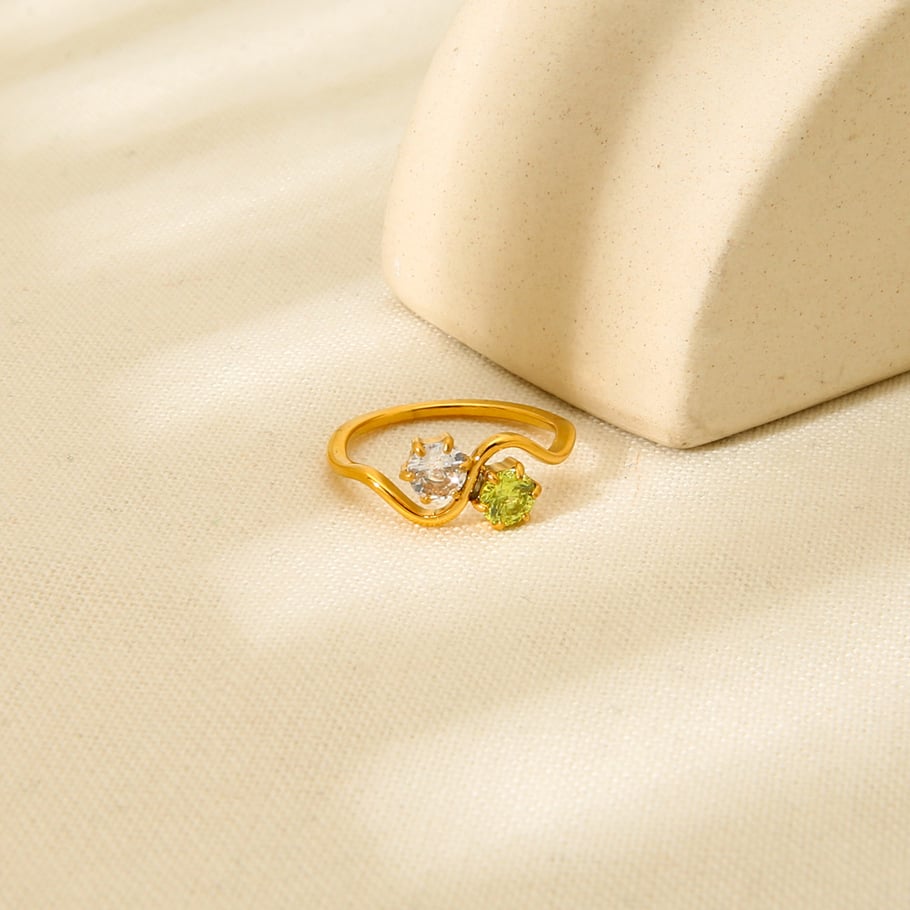 1 Piece Luxurious Simple Wave Gold Stainless Steel Women's Ring Picture2