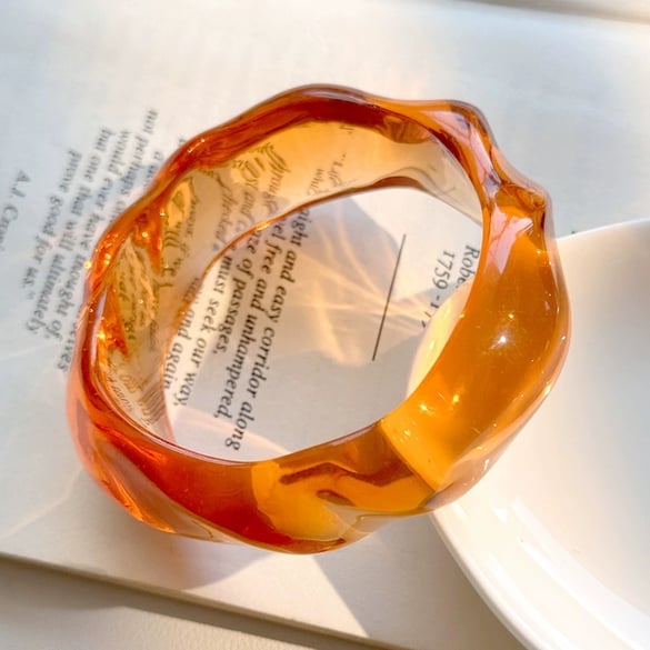 Simple Geometric Round Resin Women‘s Bracelet 2