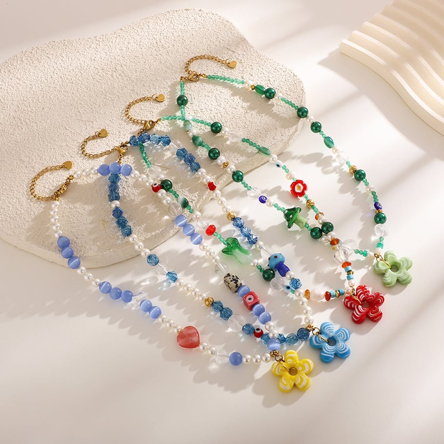 1 Piece Vacation Flower Glass Women's Beaded Necklaces Picture4