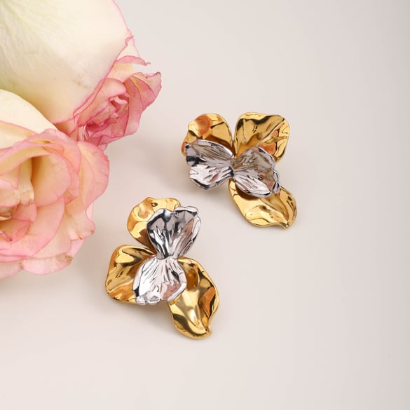 Retro bloemvormige oorbellen van roestvrij staal met gemengde kleuren 2