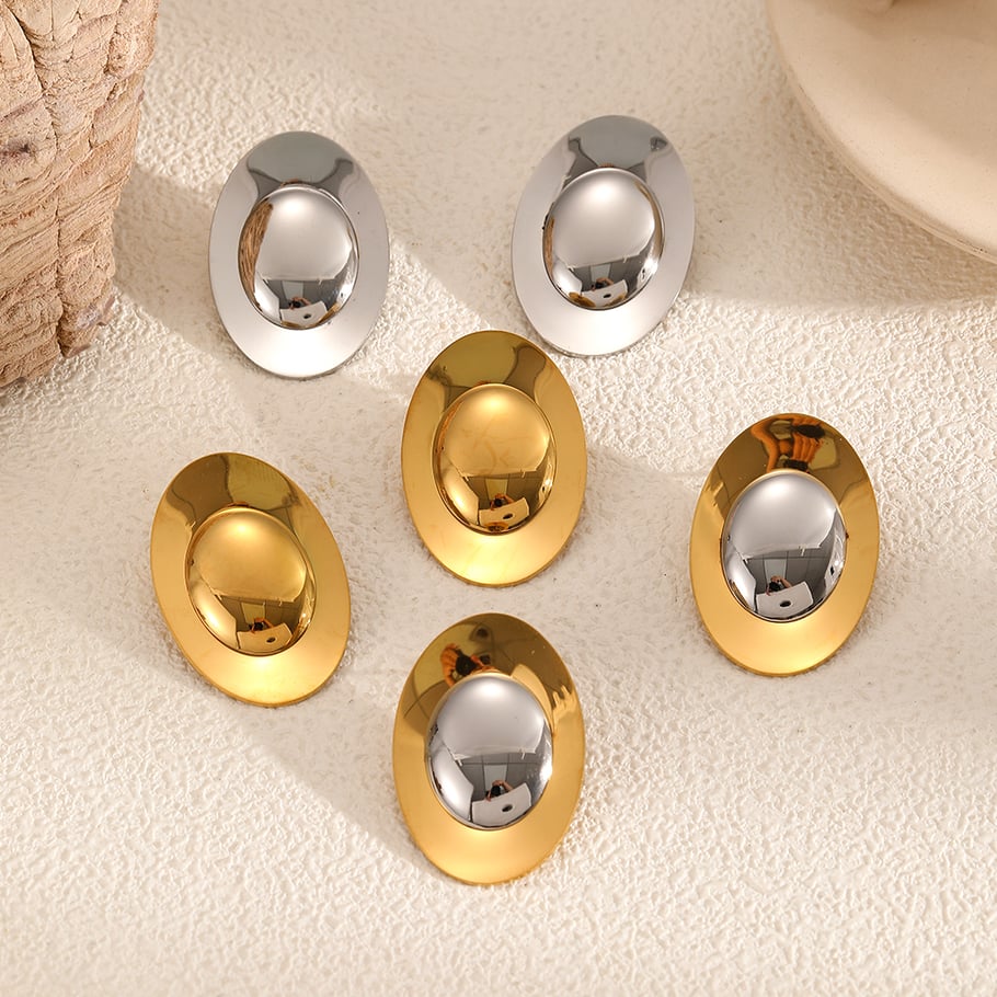 Geometrische Ohrstecker aus Edelstahl in Goldfarbe Bild2