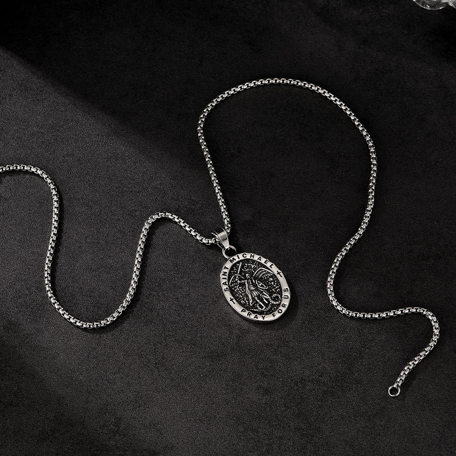 Classic Religious Oval Stainless Steel Men's Necklaces Picture7