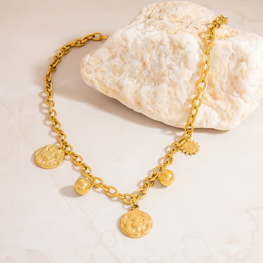 Exquisite Heart Stainless Steel Gold Color Women's Pendant Necklaces Picture4