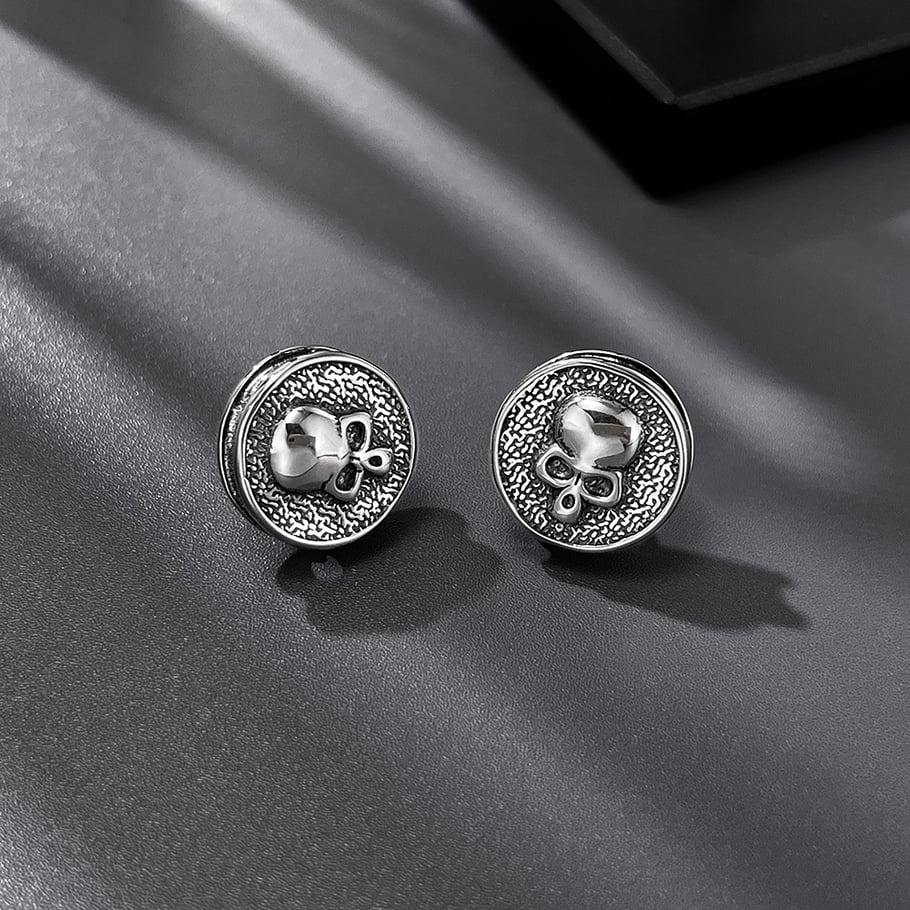 1 Pair Vintage Skull Stainless Steel Men's Earrings Picture3