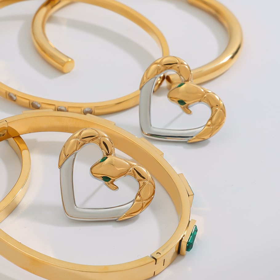 1 Pair Luxury Style Heart Shape Stainless Steel Gold Color Women's Stud Earrings Picture4