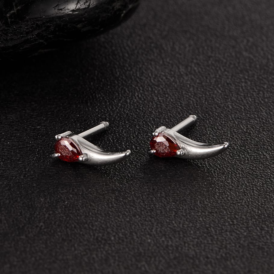 1 Piece Delicate Series Wolf Tooth Shape Stainless Steel Men's Earrings Picture5