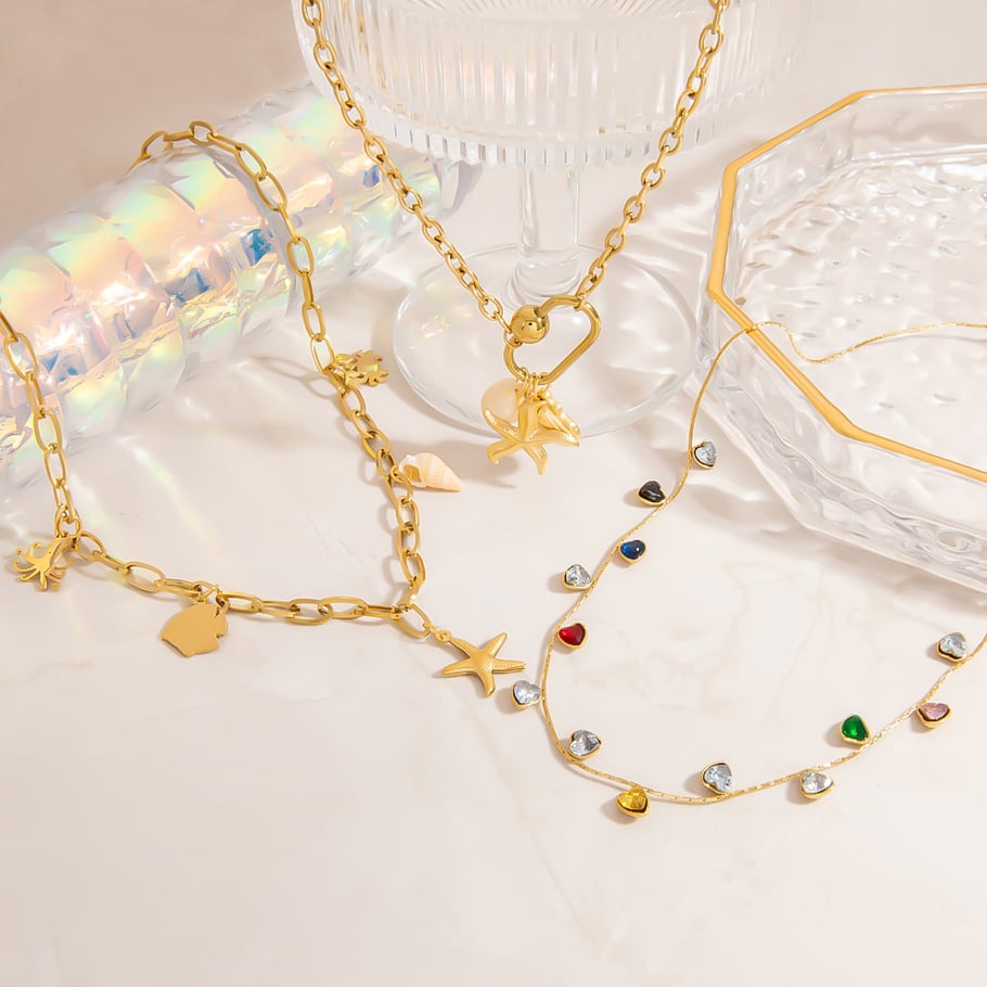 Light Luxury Simple Gem - inlaid Gold - colored Stainless Steel Necklace for Women Picture2