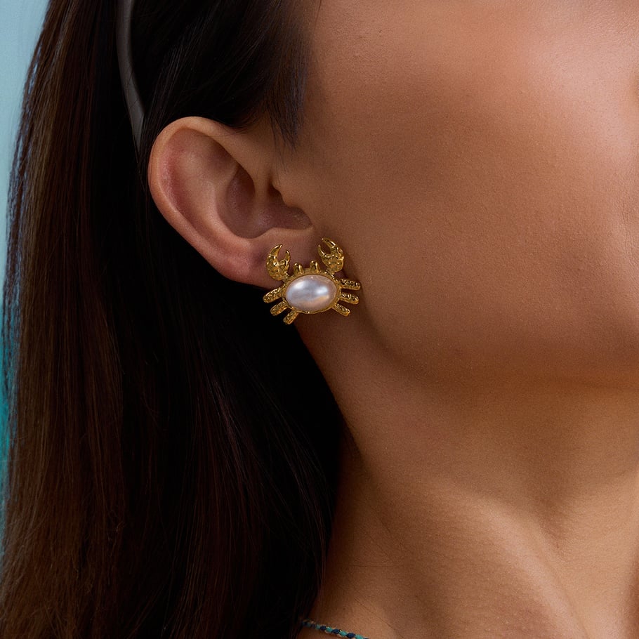 Cute Crab Stainless Steel Gold Color Stud Earrings Picture4