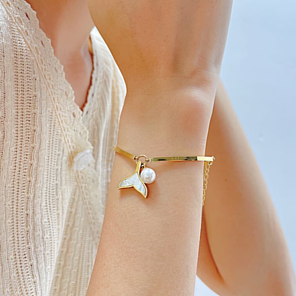 1 Stück Simple Series Tägliche geometrische Edelstahl Gold Farbe Damen Charm Armbänder