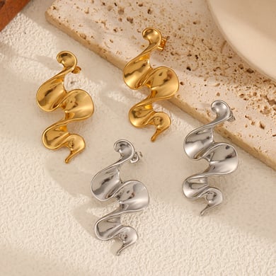 Stylish Curve Shape Stainless Steel Women's Stud Earrings h5 Picture2