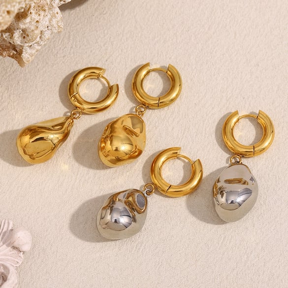 Leichte, elegante Damenohrringe aus goldfarbenem Edelstahl