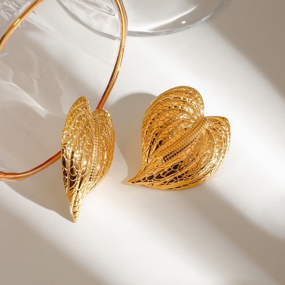 Retro Heart Stainless Steel Gold Color Stud Earrings Picture6