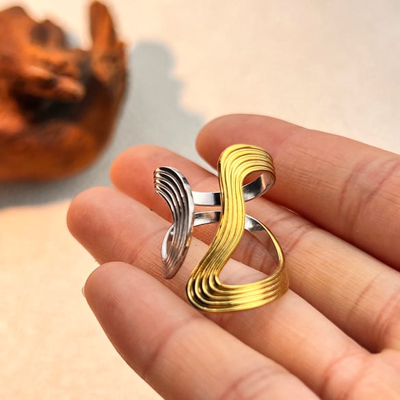 Anello minimalista in acciaio inossidabile di colori misti