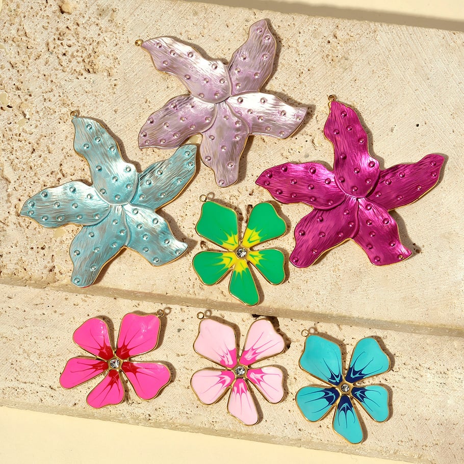 1 Stück verzierte Serie bunte Blumen Edelstahl Gold Farbe Damen Anhänger Bild4