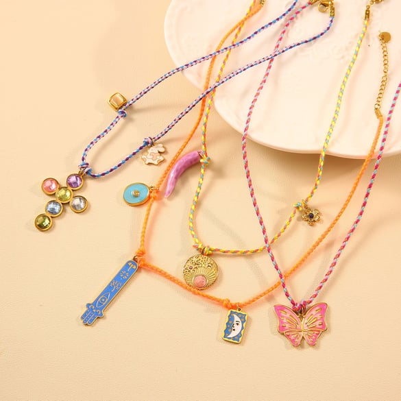 Collane con ciondolo a forma di croce in corda di cotone e acciaio inossidabile color oro da donna