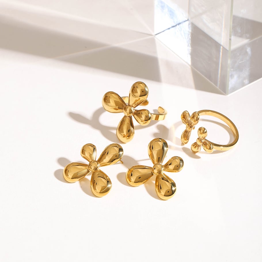 Flower Stainless Steel Gold Color Statement Rings Picture3
