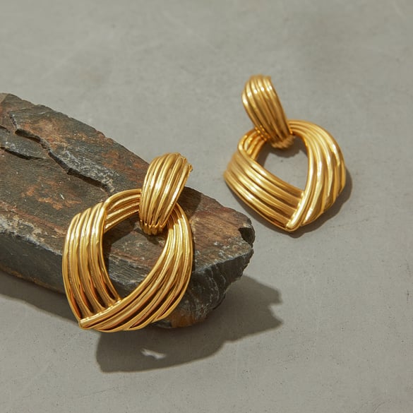 Orecchini pendenti geometrici in acciaio inossidabile color oro stile Ins